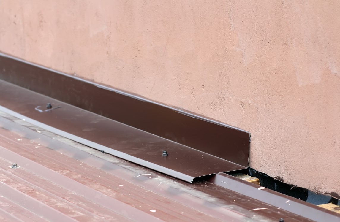check roof flashing