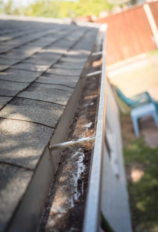 clean gutters