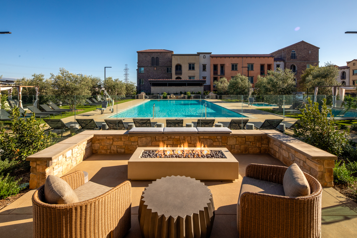 Vasari at Ventana in Fontana, CA exterior view with pool and fire pit lounge area