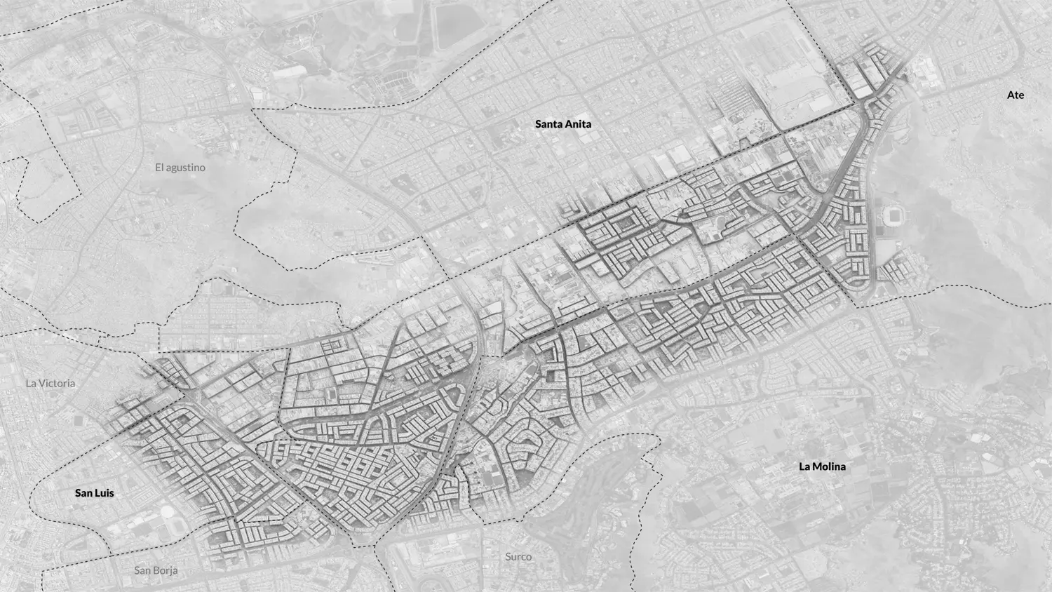 Mapa en escala de grises mostrando los distritos de San Luis, Santa Anita, y La Molina en Lima, Perú, con límites y calles detalladas.