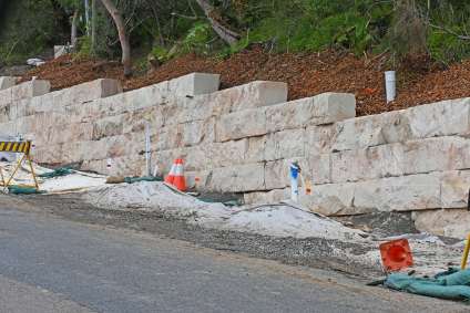 stone retaining wall