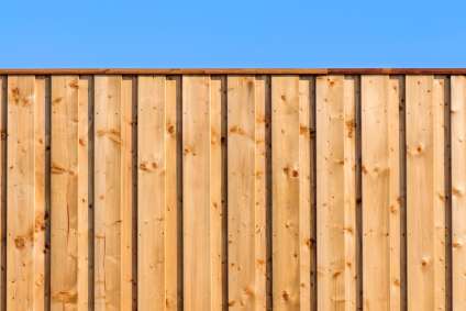 Choosing the Right Wood for Fencing