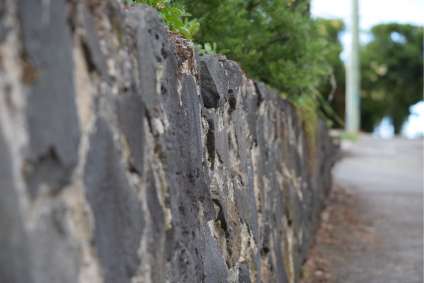 stone retaining wall