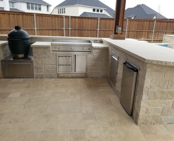 Custom Outdoor Kitchens