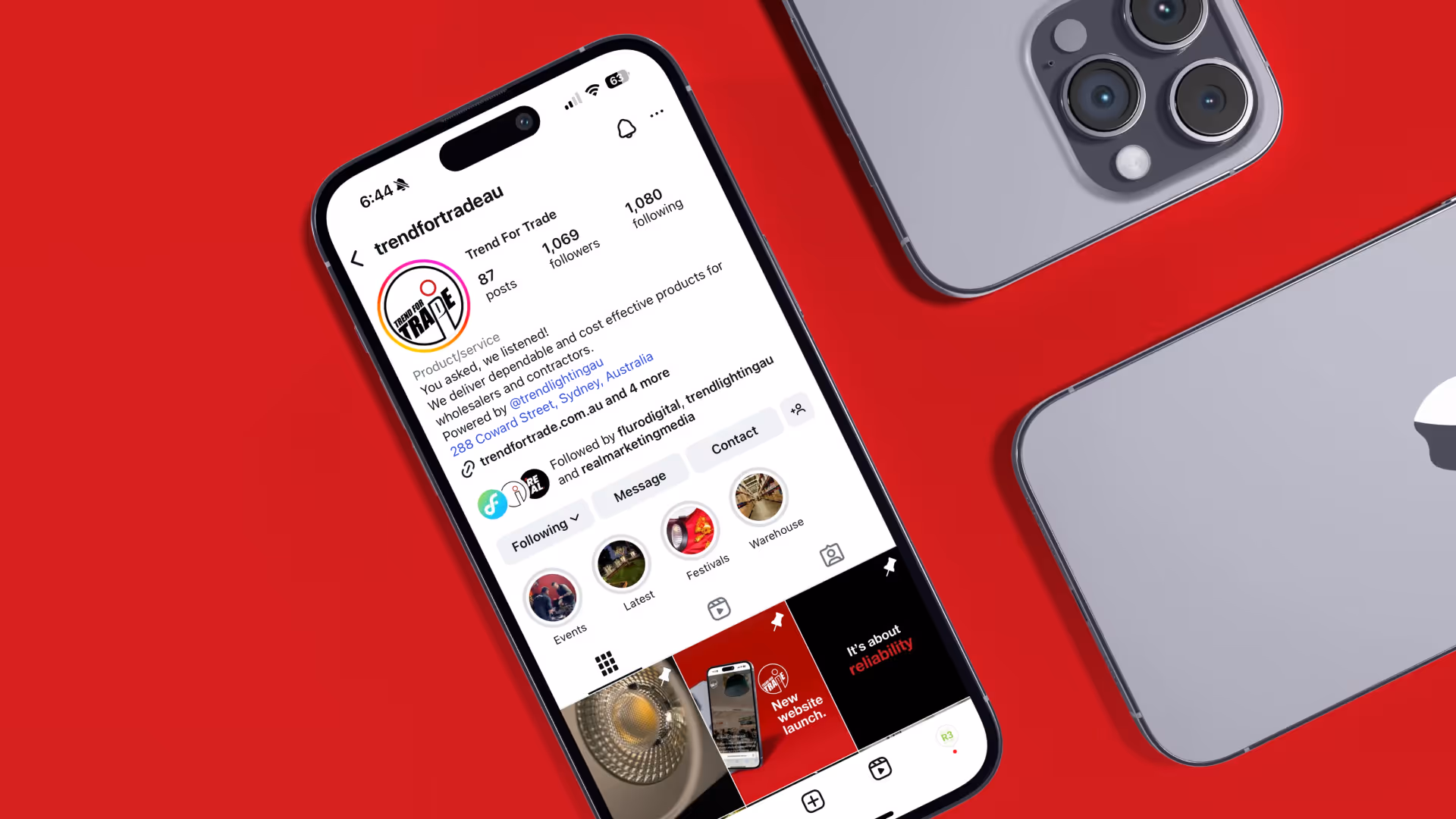 Smartphone displaying the Instagram profile page of trendfortradeau on a red background next to the back and front of a silver smartphone.
