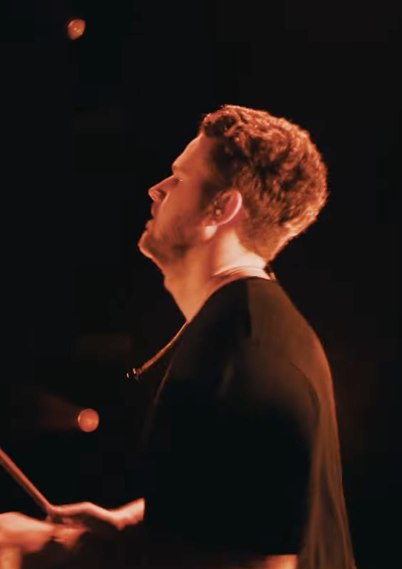  SAFIA - Runaway (Official Music Video)