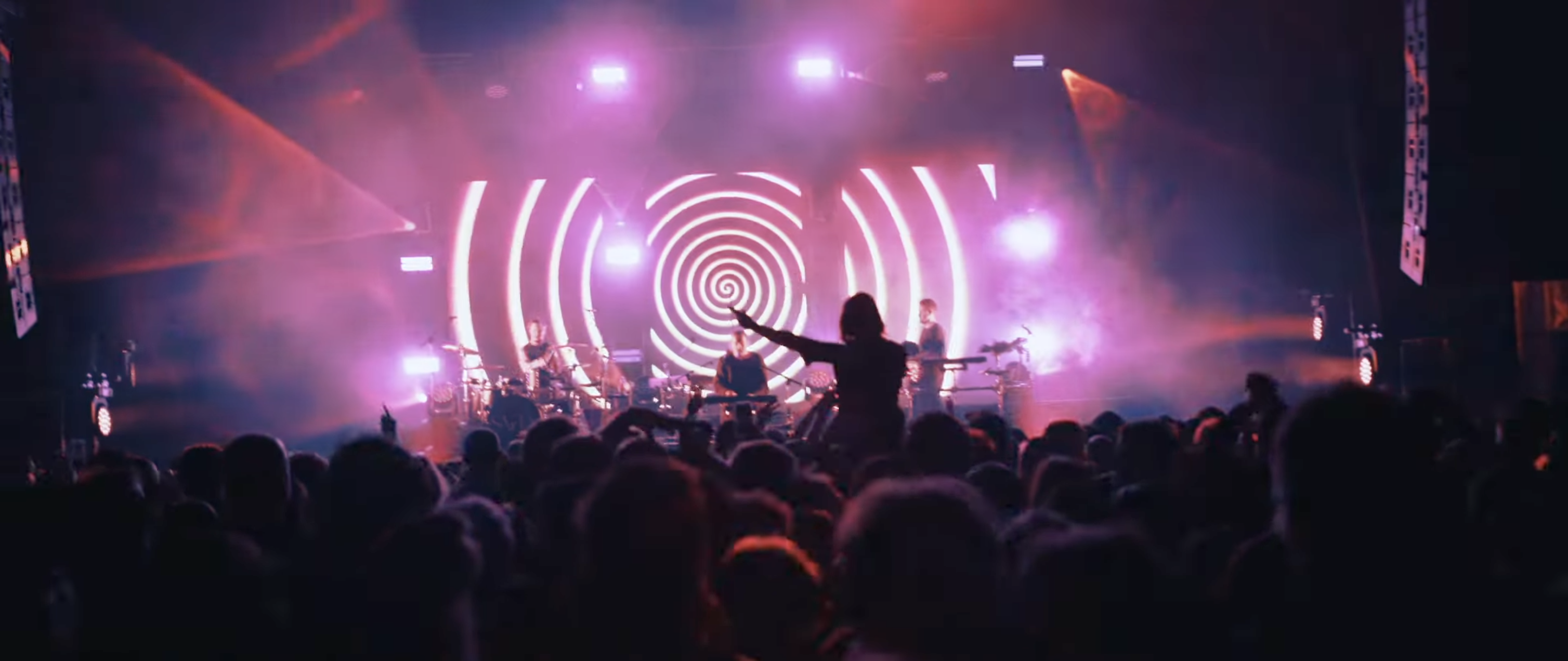  SAFIA - Runaway (Official Music Video)