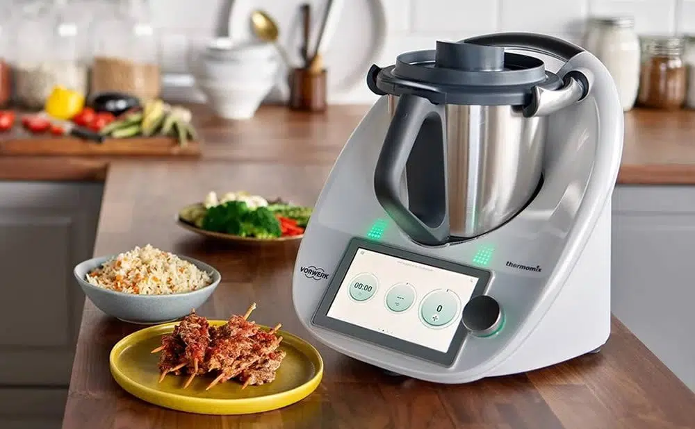 Innovative kitchen accessories and utensils