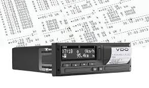 Tachograf cyfrowy – zdalny odczyt DDD i compliance