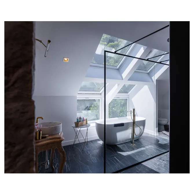 rénovation d'un manoir aménagement des combles  création de salle de bainpar l'Atelier 1326, architecte d'intérieur à Lille.