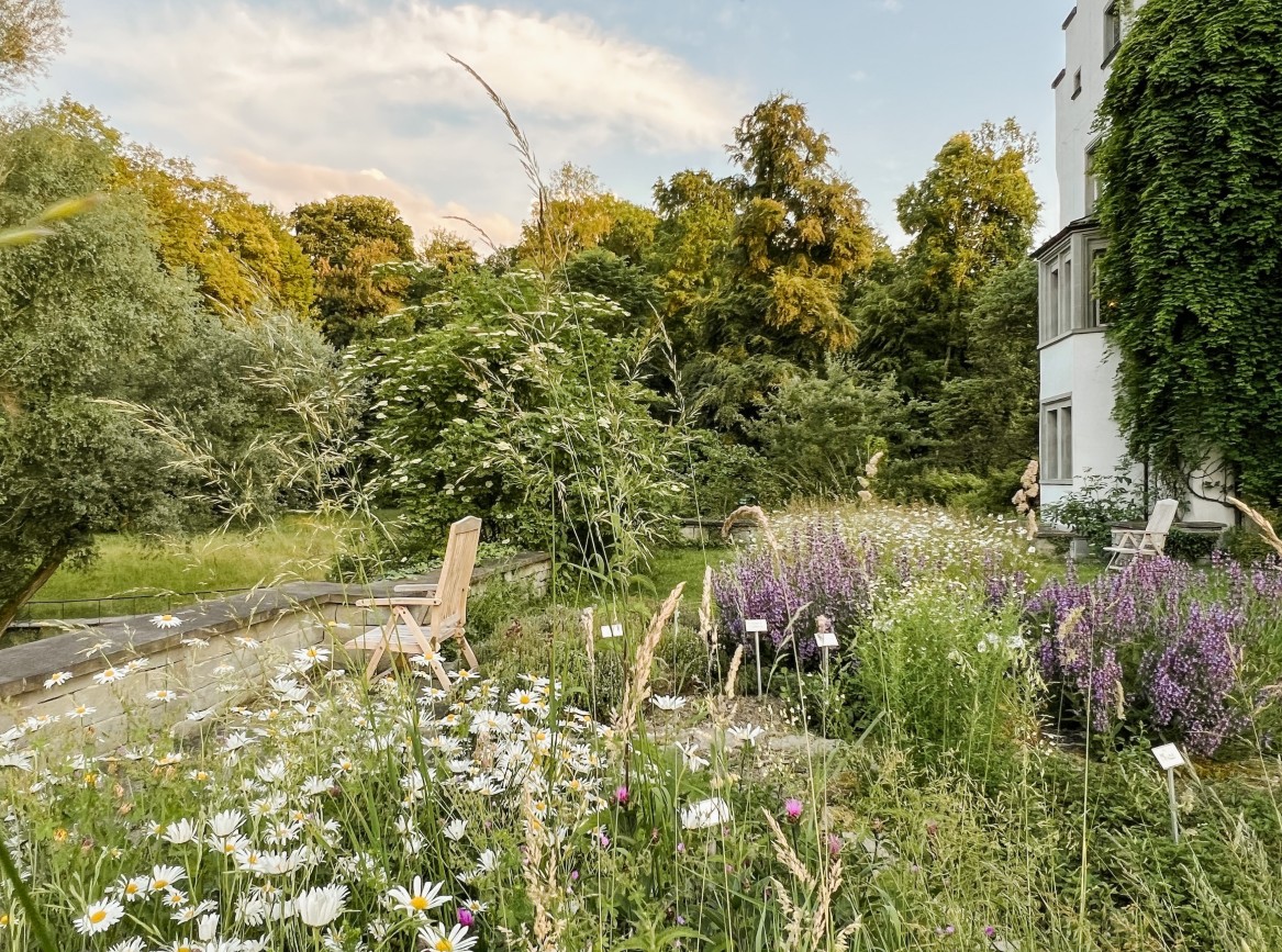 Schloss Wartegg Teegarten