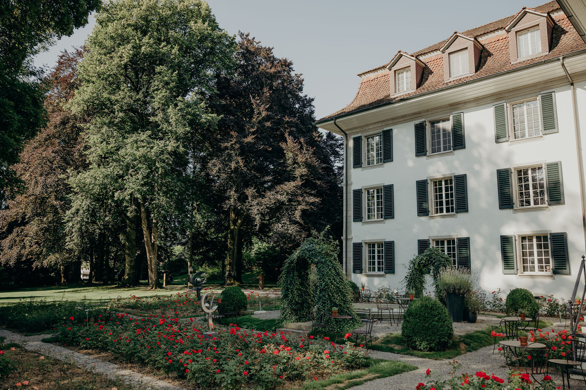 Schloss-Hünigen-Art-Garten-Hotels-Opening