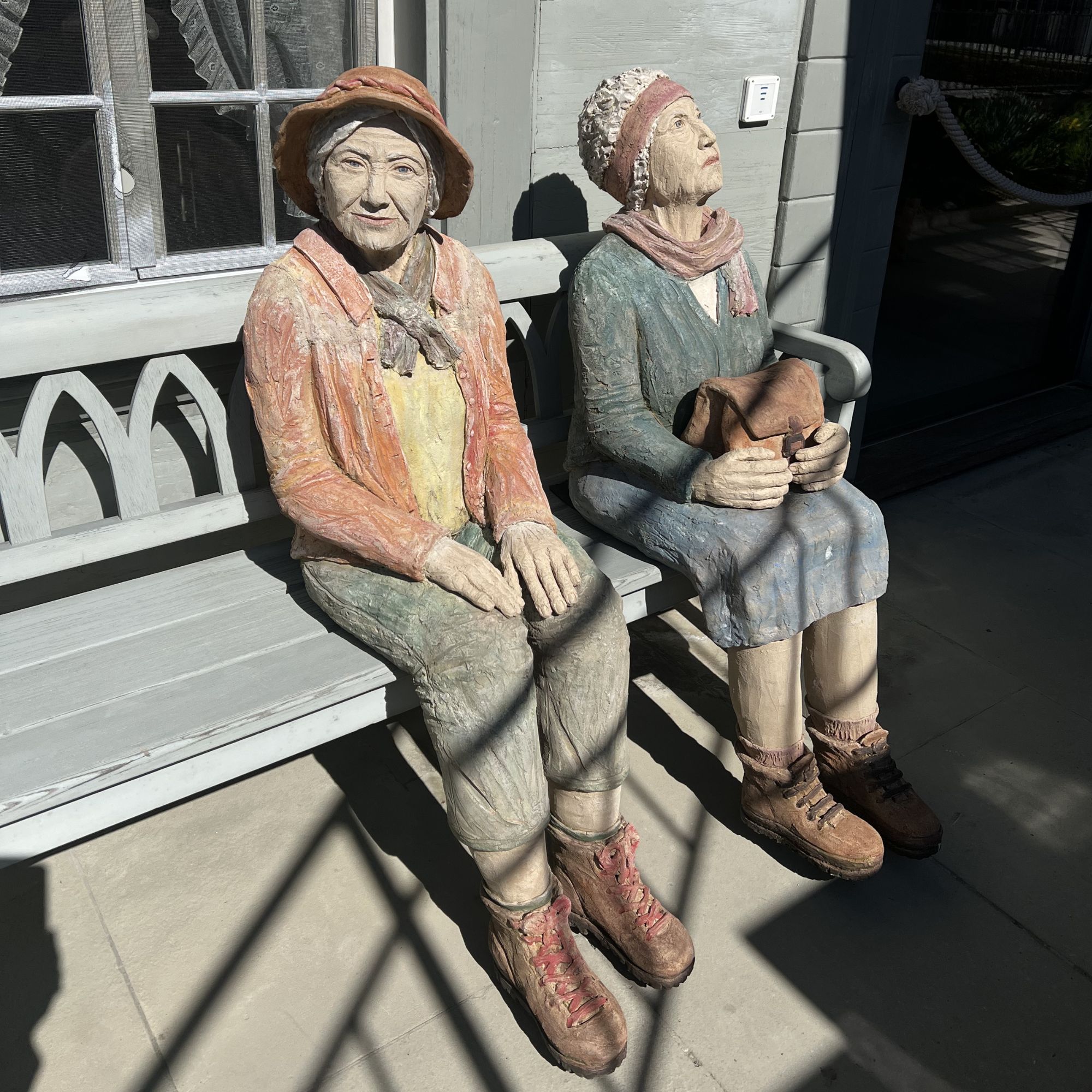 Zwei ältere Damen - Franziska John