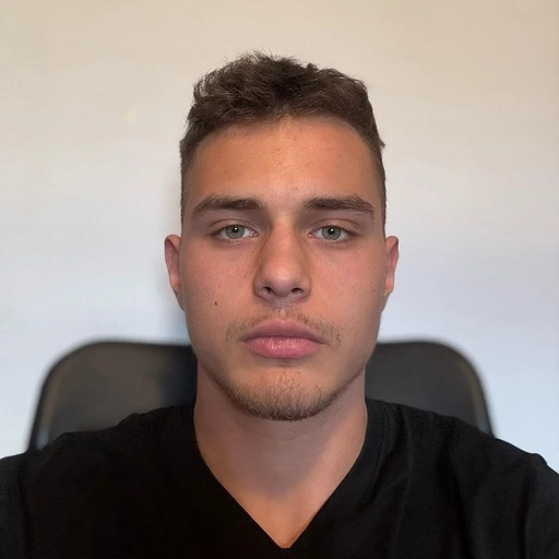 portrait of Kacper Siniło