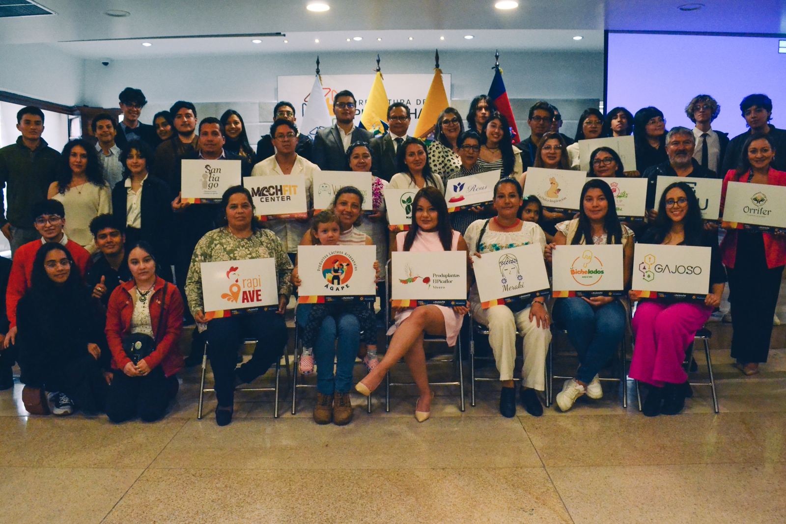 Entrega final a beneficiarios del programa Diseñamos para Ayudar