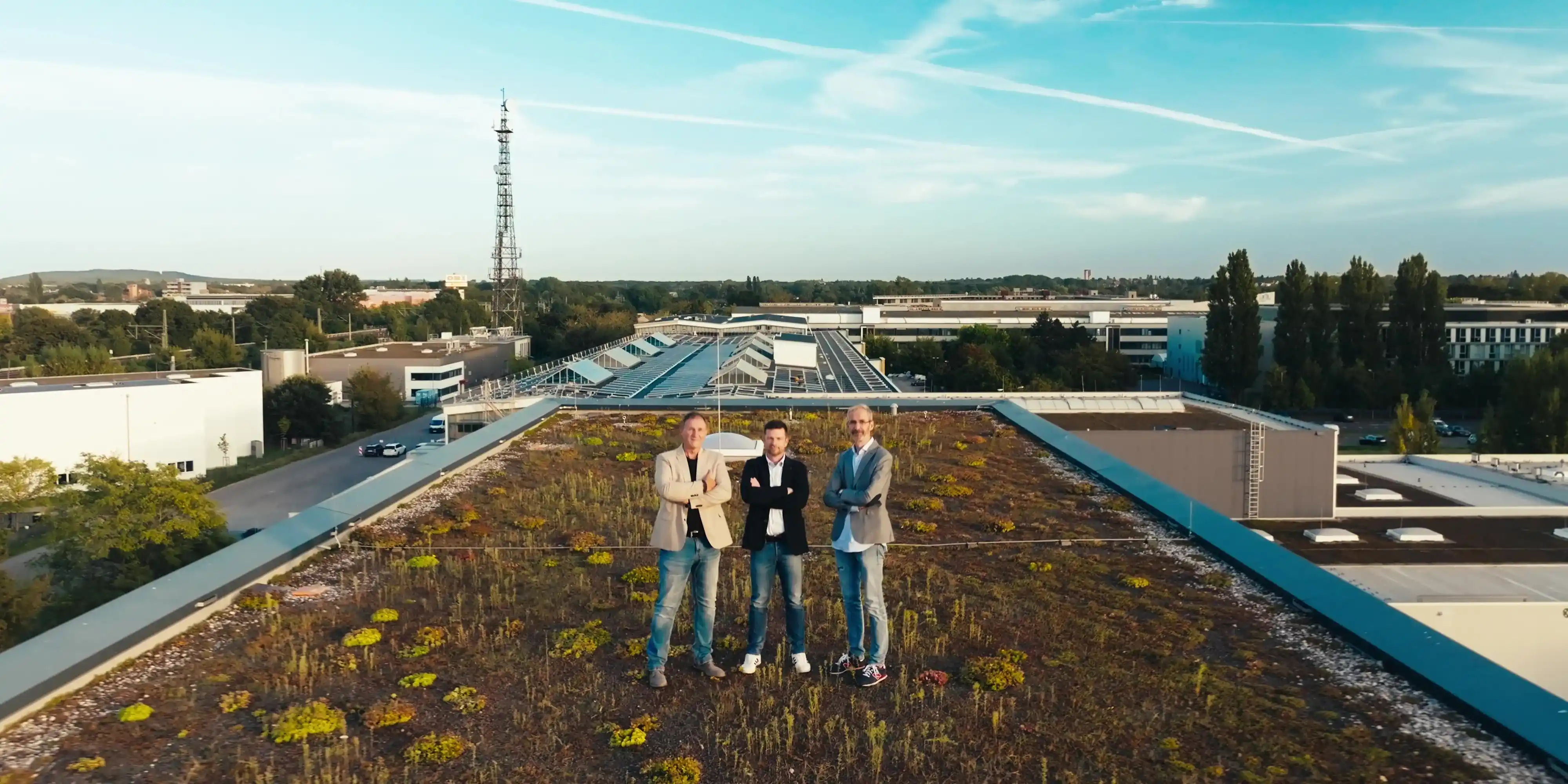 Szene aus dem Imagefilm von Deutsche Dach Dienstleistungen