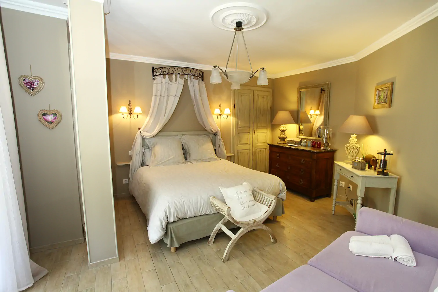 Lit double chambre L'Ortu villa mimosa maison d'hôtes corse