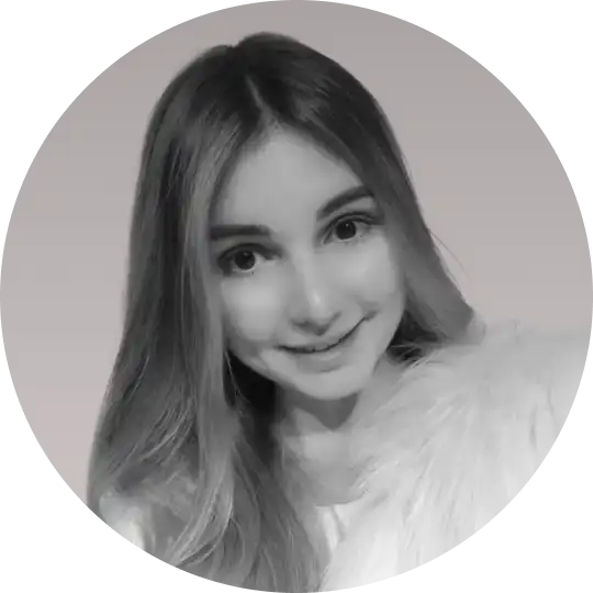 Lidera la experiencia digital de Synteksa en la web y canales online: diseña y optimiza recorridos claros para que los clientes encuentren la solución adecuada y soliciten presupuesto sin fricción. Coordina UX/UI, contenido y analítica