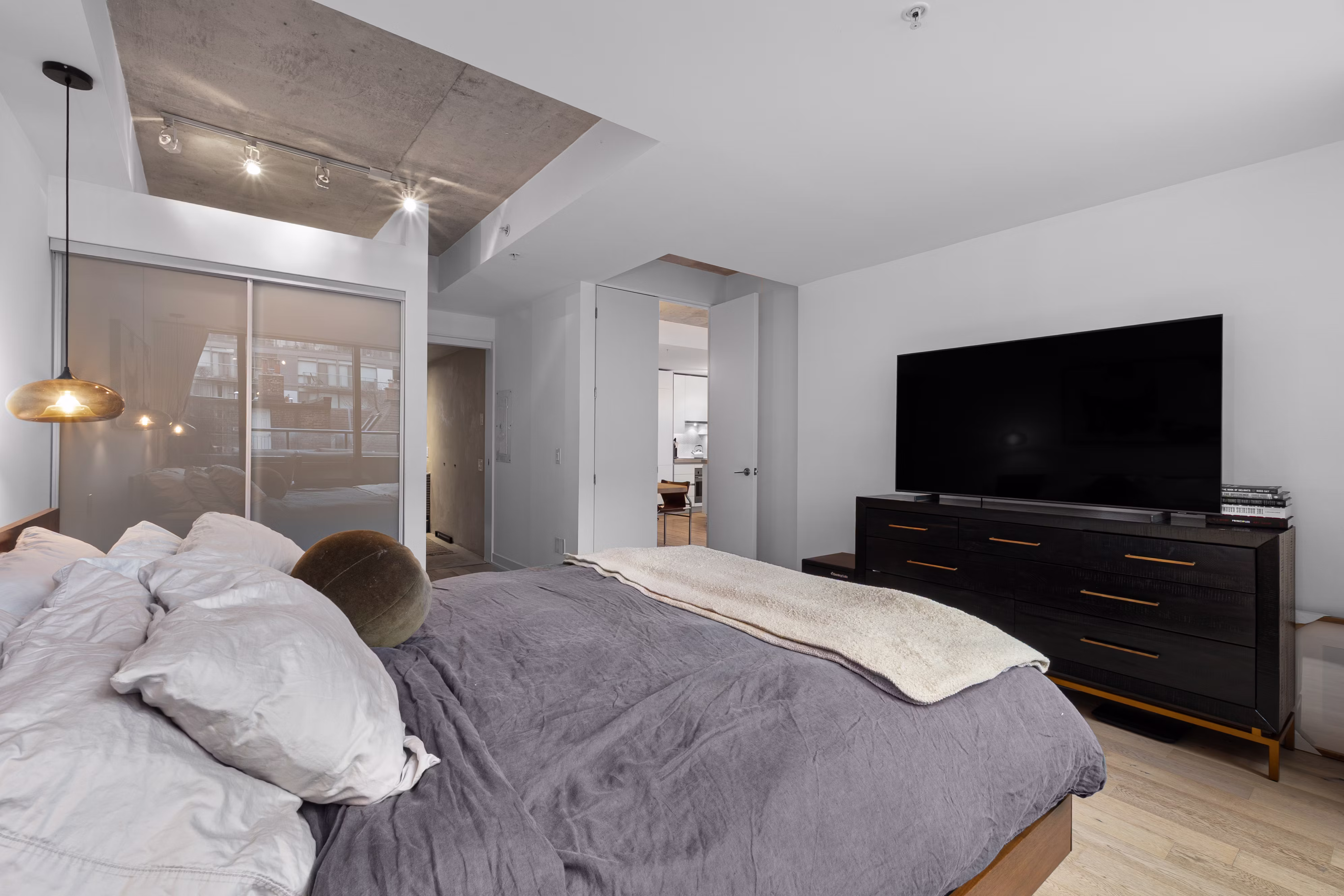 image of ramen bowls