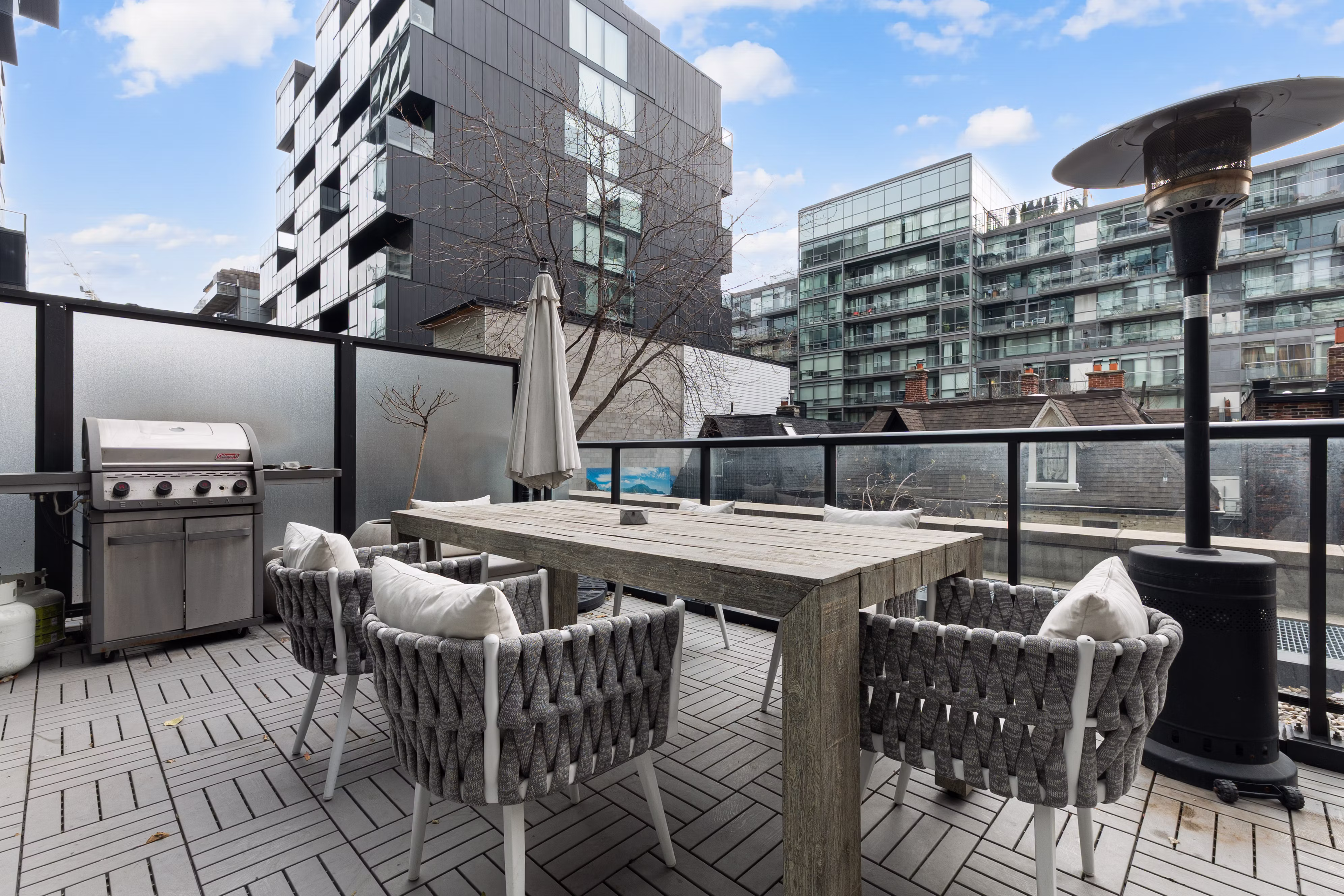 image of ramen bowls