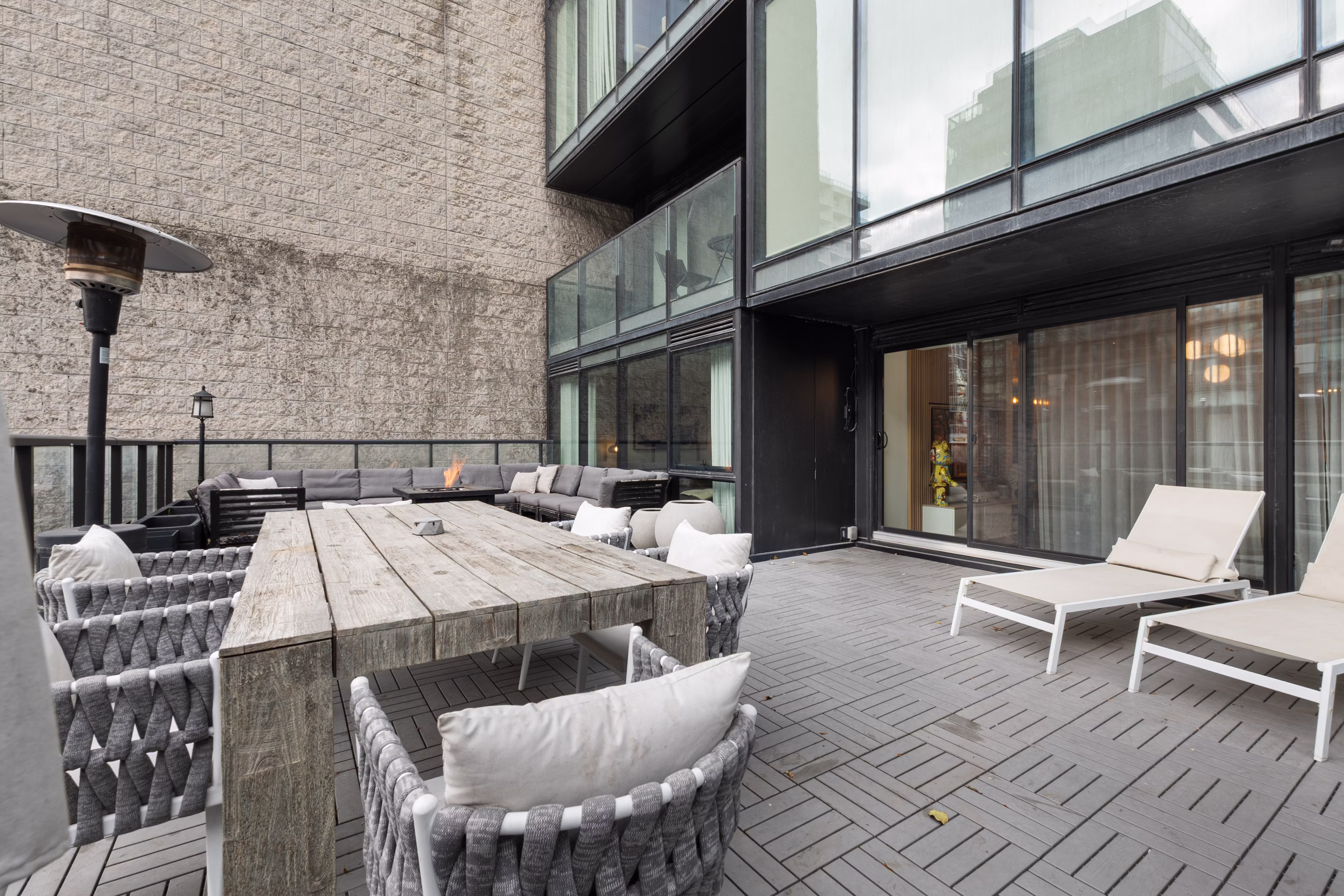 image of common sitting area (for a bed & breakfast)