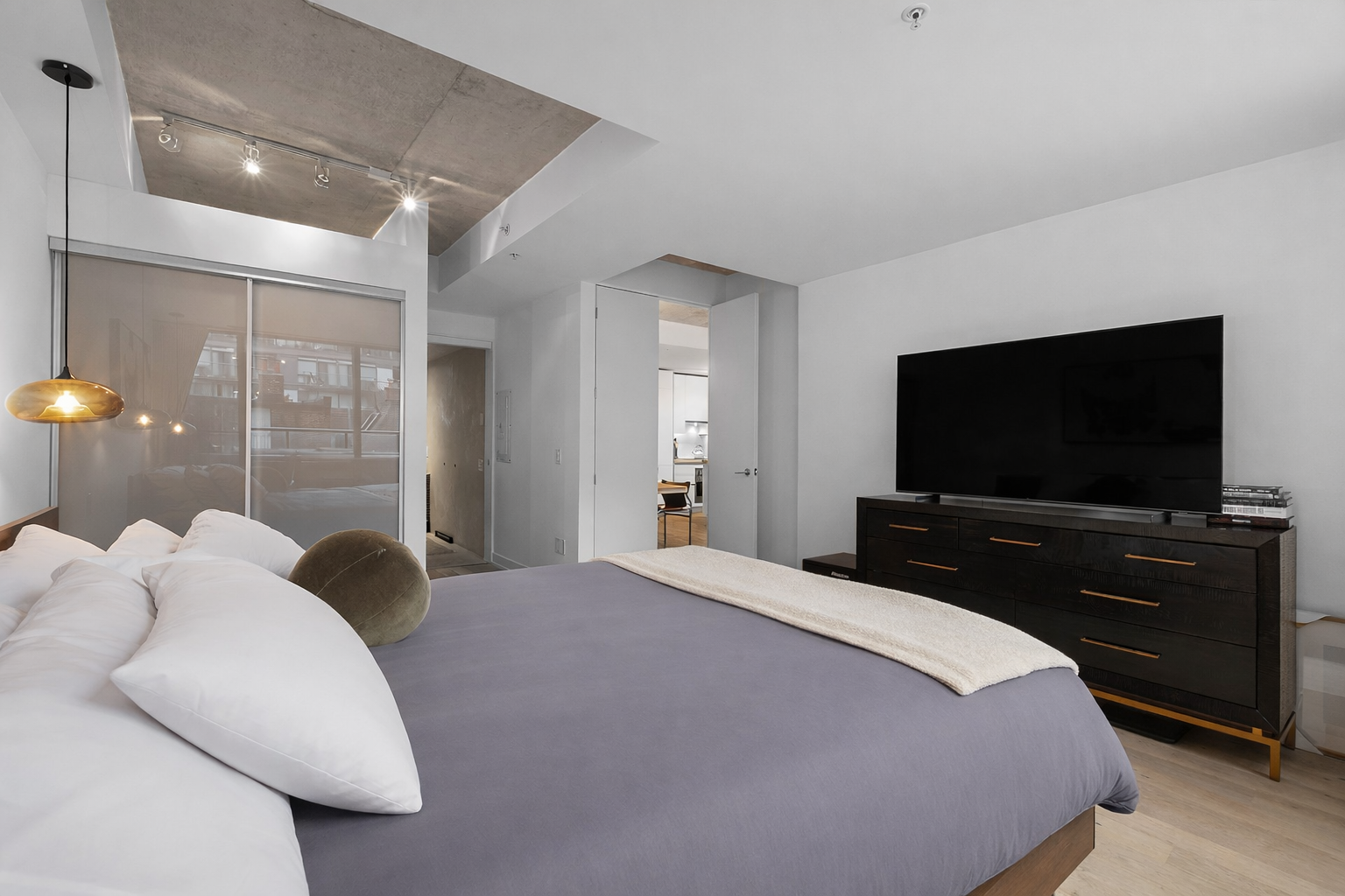 image of common sitting area (for a bed & breakfast)