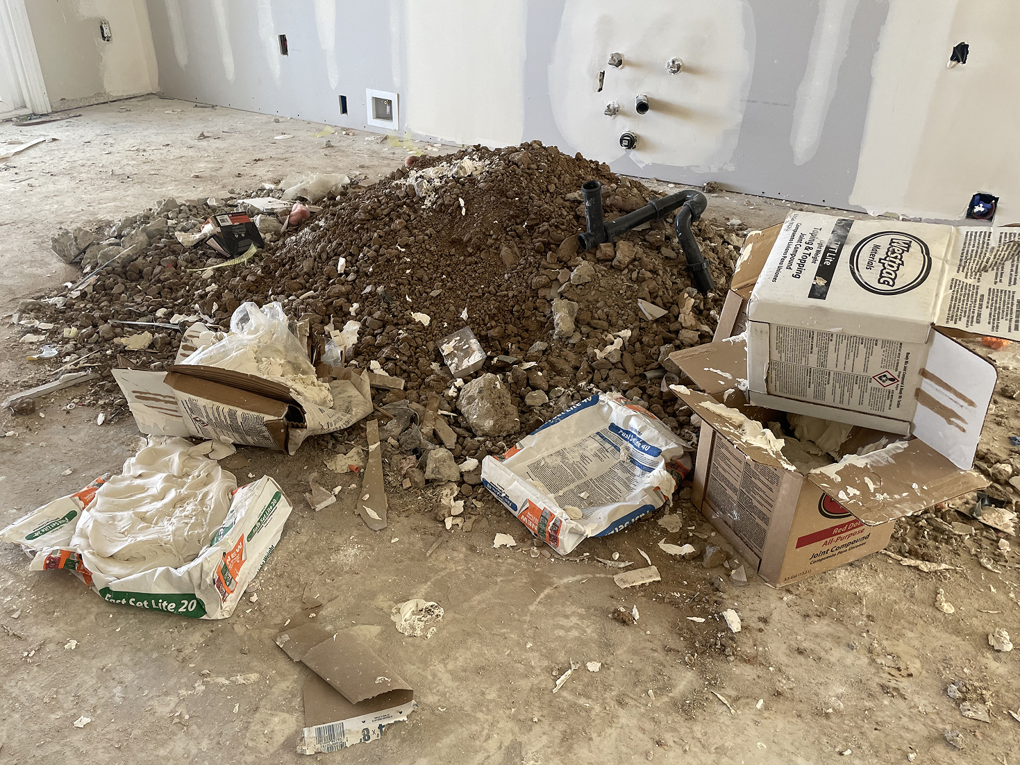 Construction and renovation debris removal service