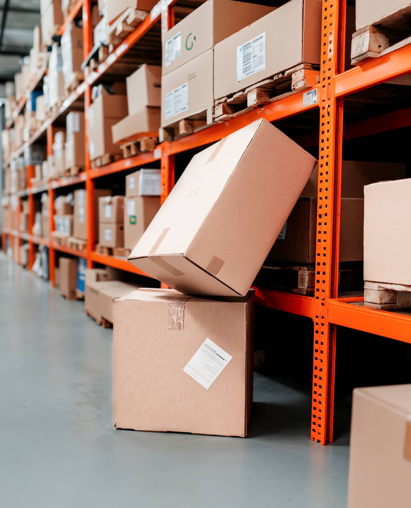 Boxes On Shelves Storage - SelfStorage X Webflow Template
