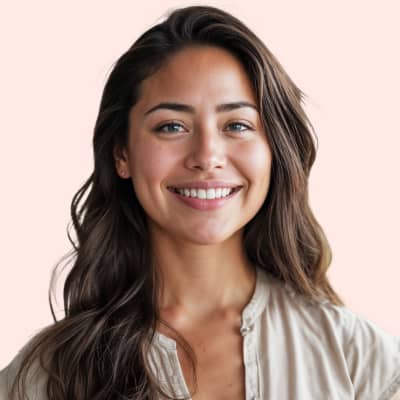 Kelly Sung Testimonial Avatar Image - SelfStorage X Webflow Template
