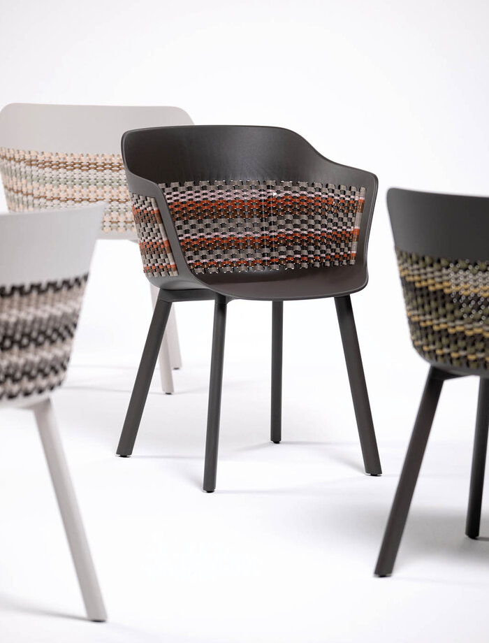 High-Performance-Material mit natürlicher Anmutung: Kollektion Mymi von Dedon. (Foto: Dedon)