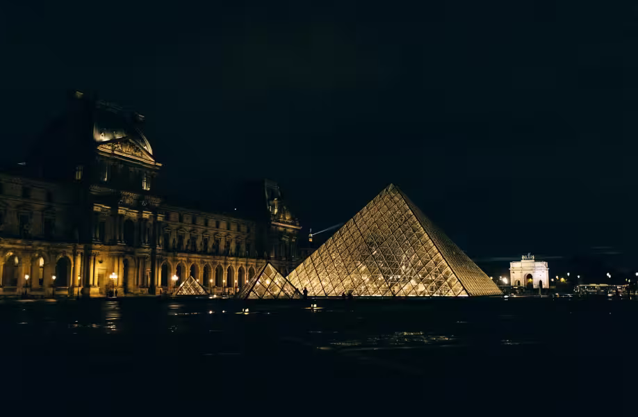 VIP tour Louvre Museum