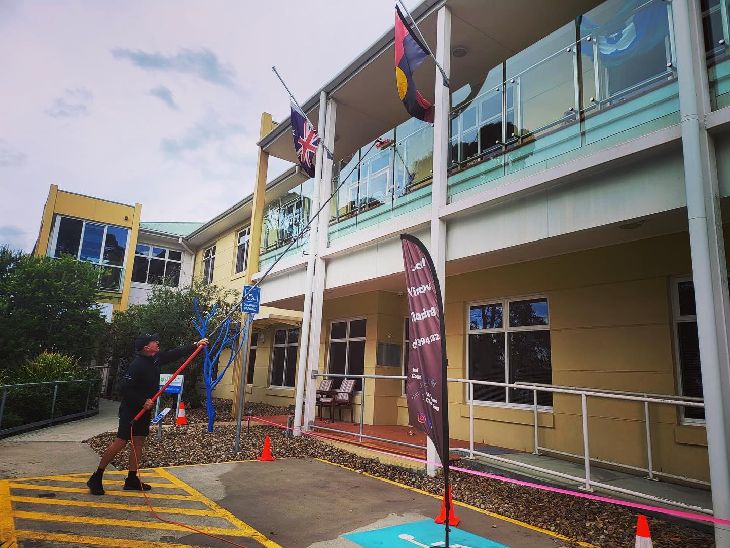 <subject>[background image] image of modern library (for an edtech)</subject>