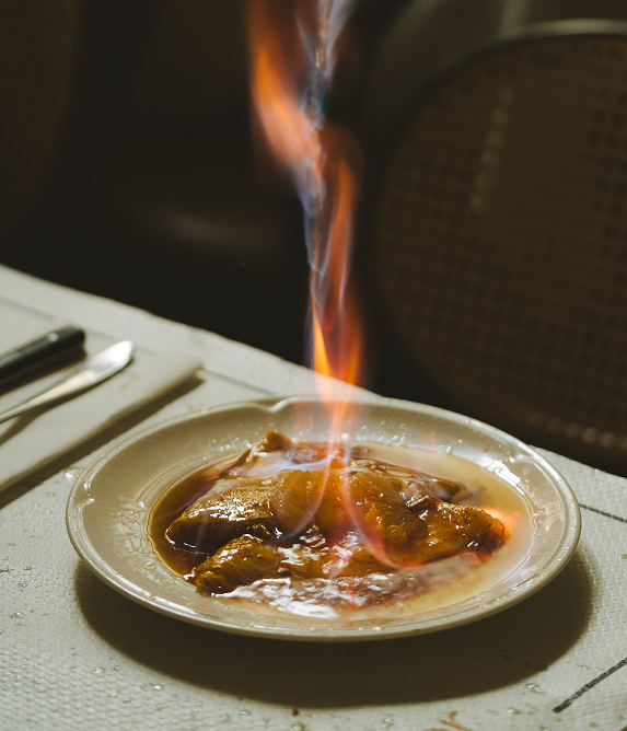 plat brûlé à la brasserie Maison Mayane