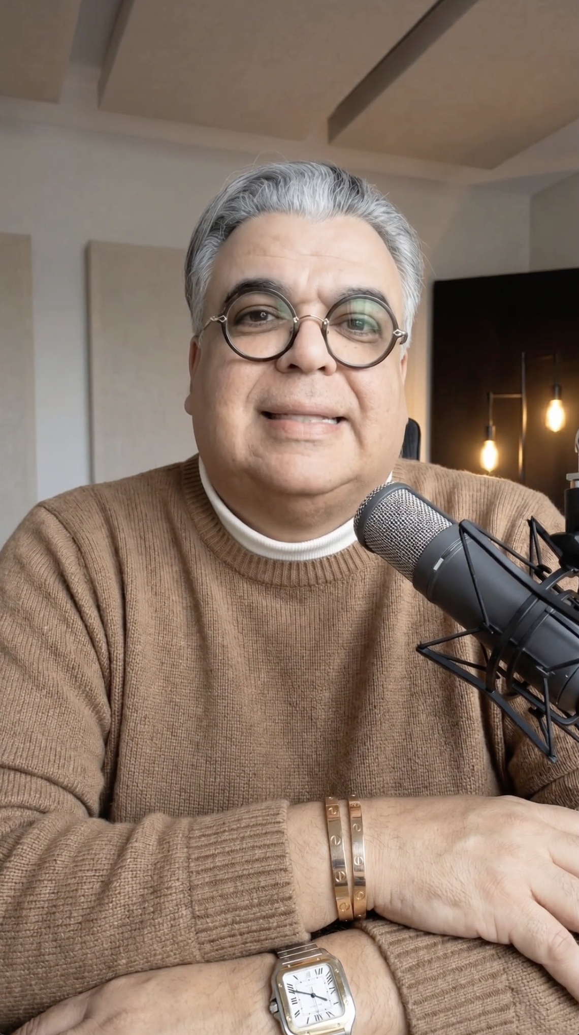 Carlos Bauza compartiendo puntos clave sobre la geopolítica de Venezuela en video breve de Desde Mi Pantalla.