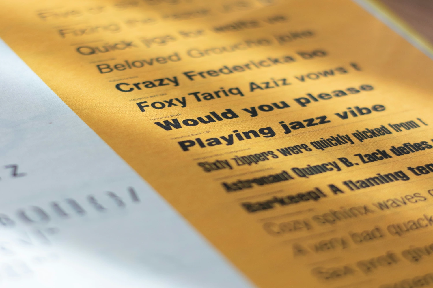 Identita značky vyjadrená cez typografiu, obsah a vizuálny detail