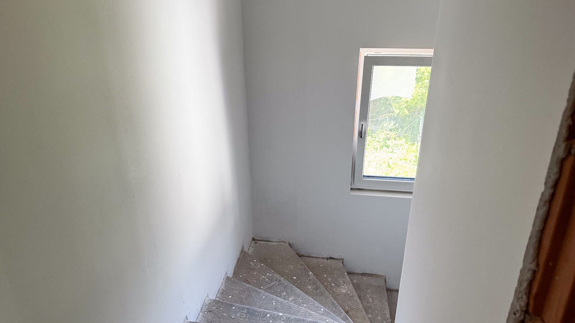 Leben in der revitalisierten Villa. Alles NEU.