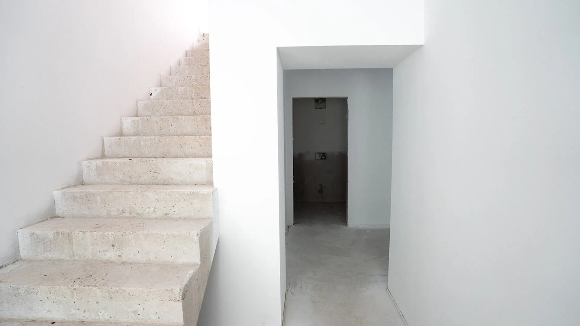 Leben in der revitalisierten Villa. Alles NEU.