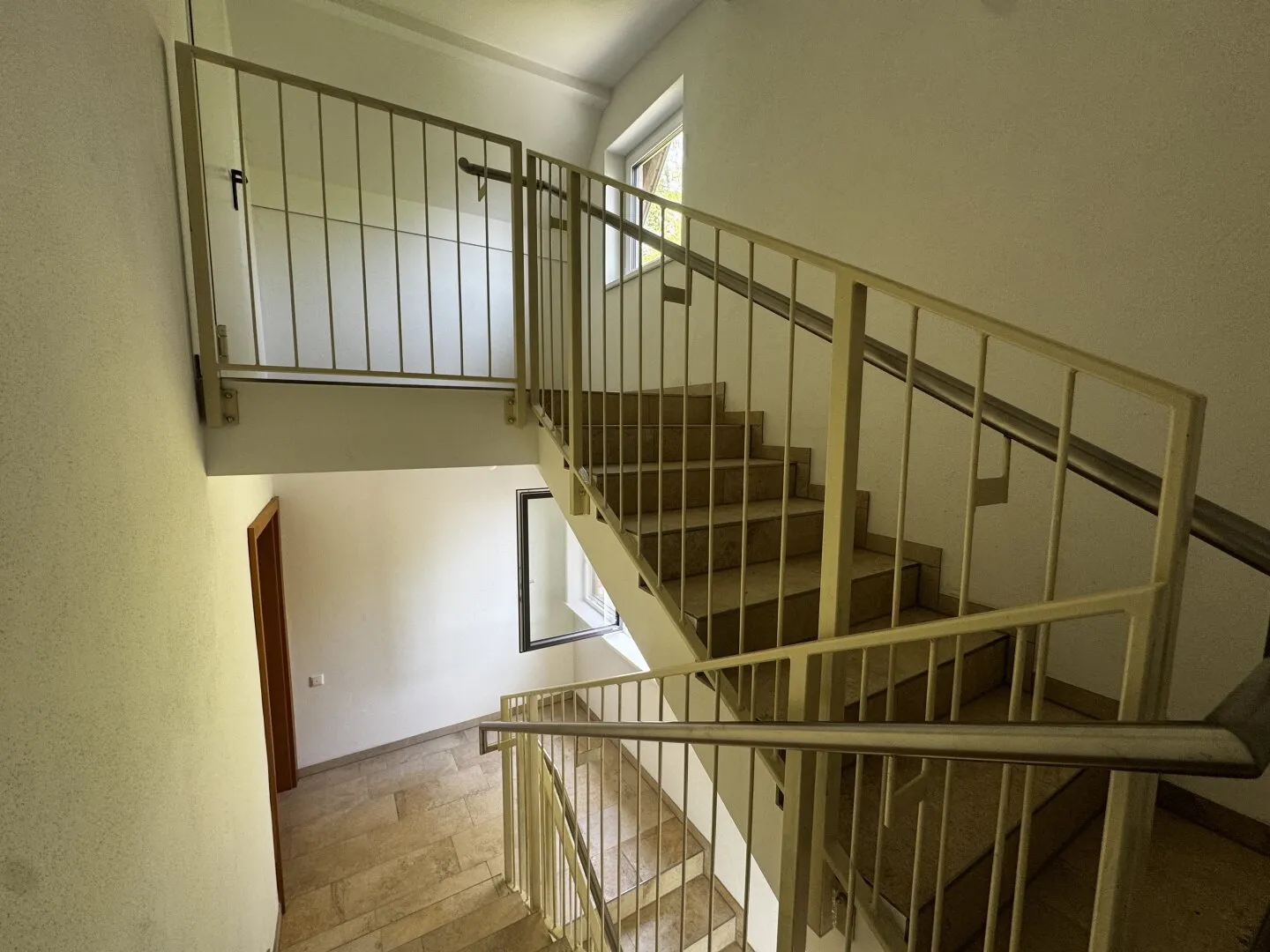 Zwei Wohnungen. Ein Haus. Und Platz für das, was einem wirklich wichtig ist.