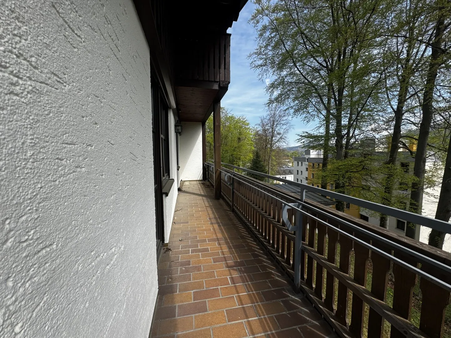 Zwei Wohnungen. Ein Haus. Und Platz für das, was einem wirklich wichtig ist.