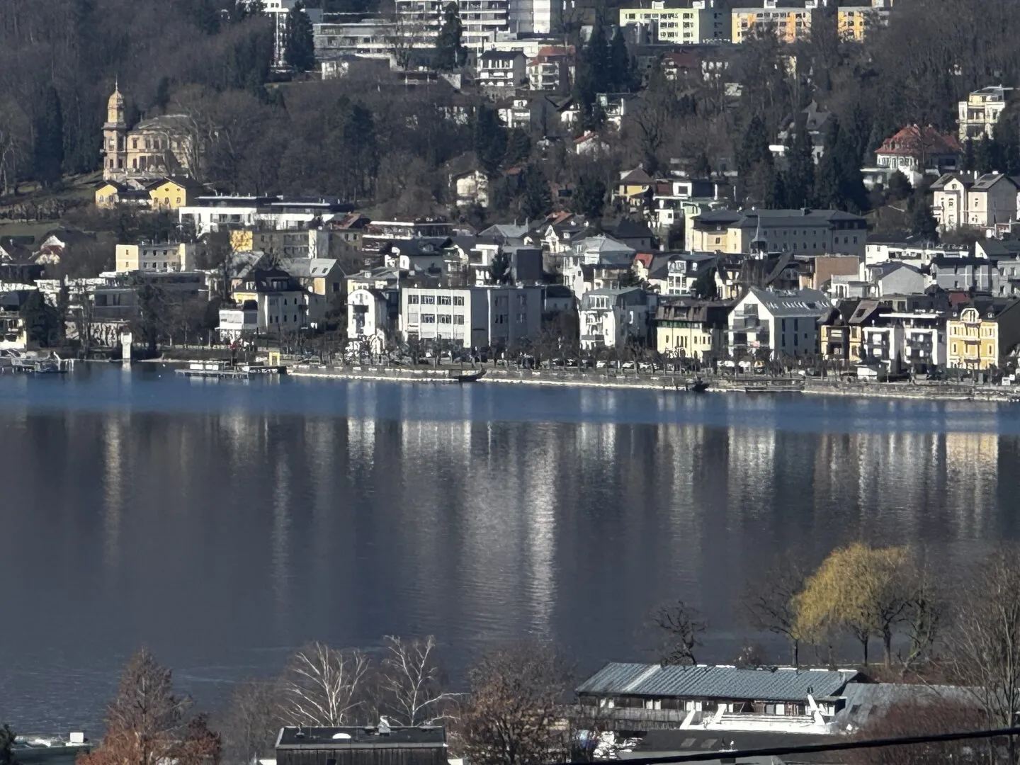 Traunsee zu Füßen. Die Berge im Blick. Ein Platz, der bleibt.