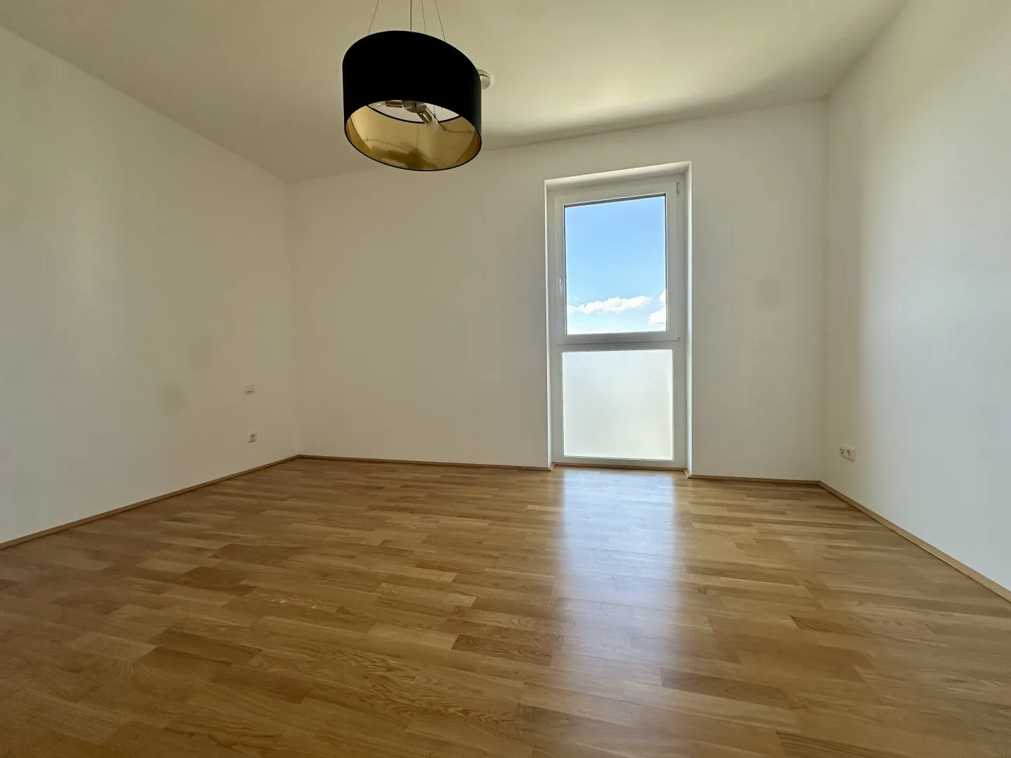 RESERVIERT! Modern wohnen mit Balkon & Grünblick