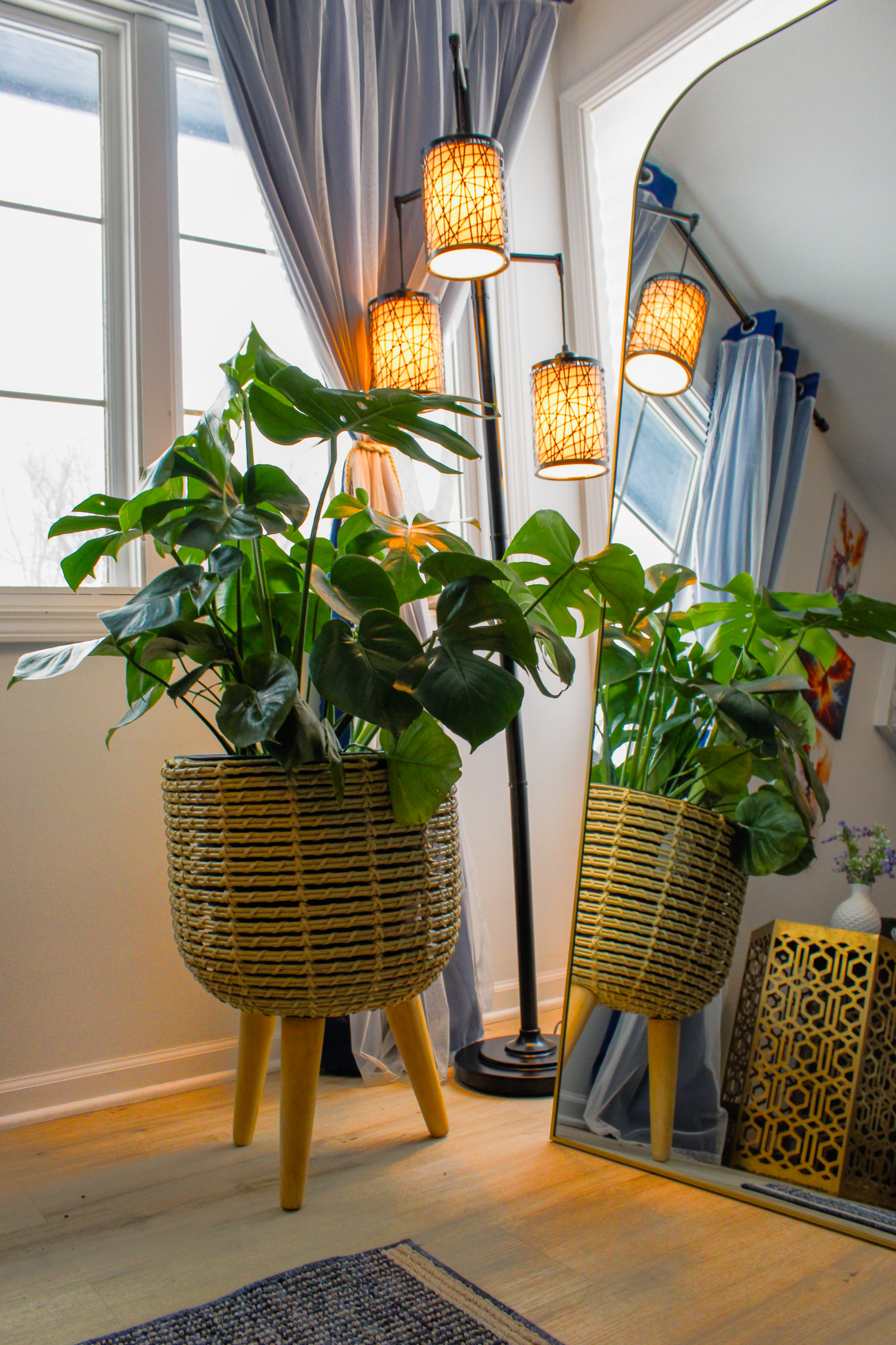 upstairs hallway highlithing the 2nd floor common bathroom