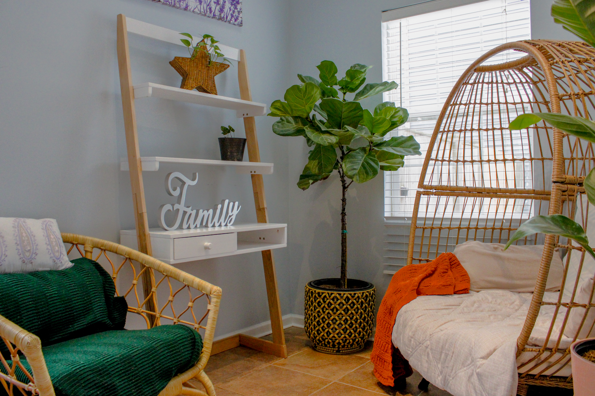 image of charming bed & breakfast exterior