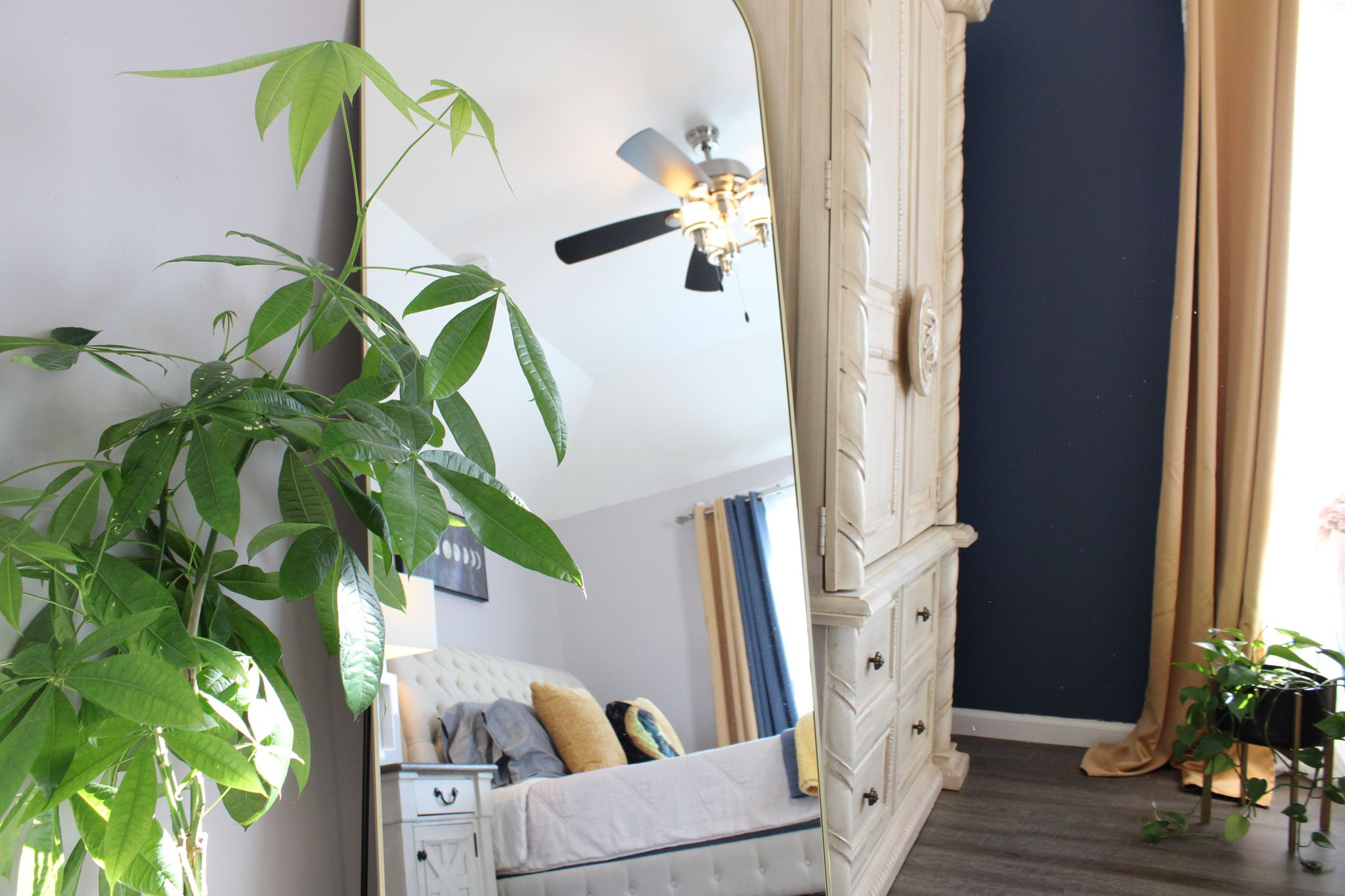 image of charming bed & breakfast exterior