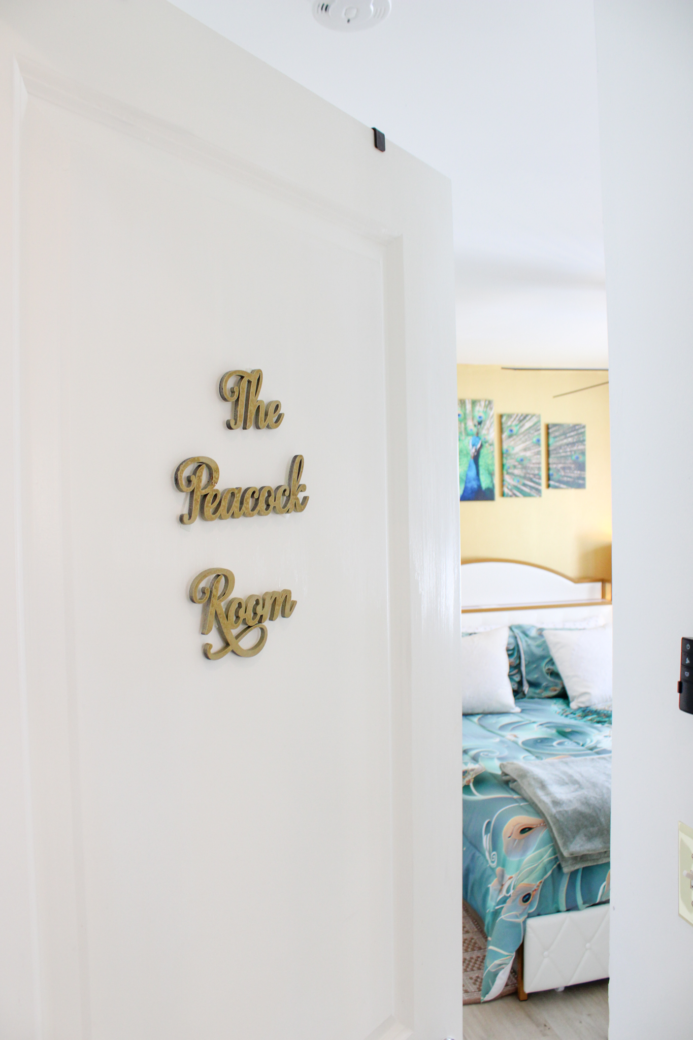 image of a modern restaurant's private dining room