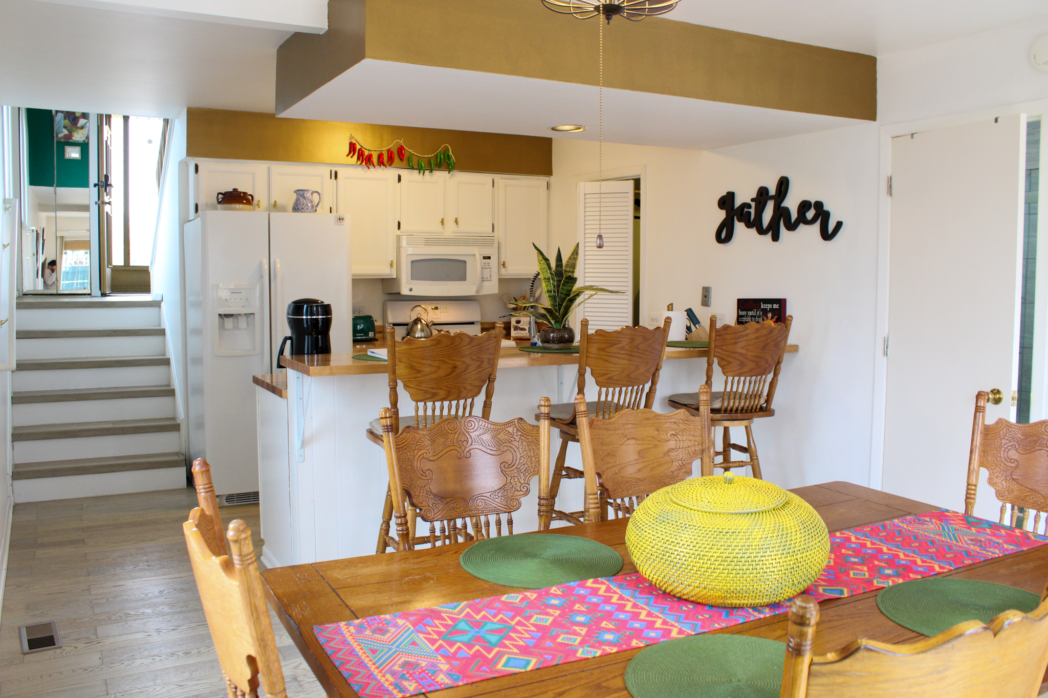 image of charming bed & breakfast exterior