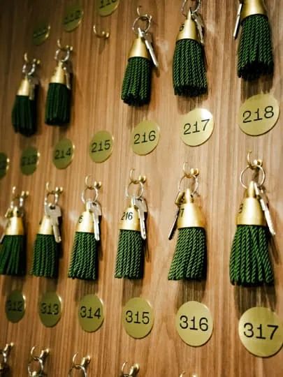 Numbered key rings for the rooms at the Hostellerie Briqueterie en Champagne.