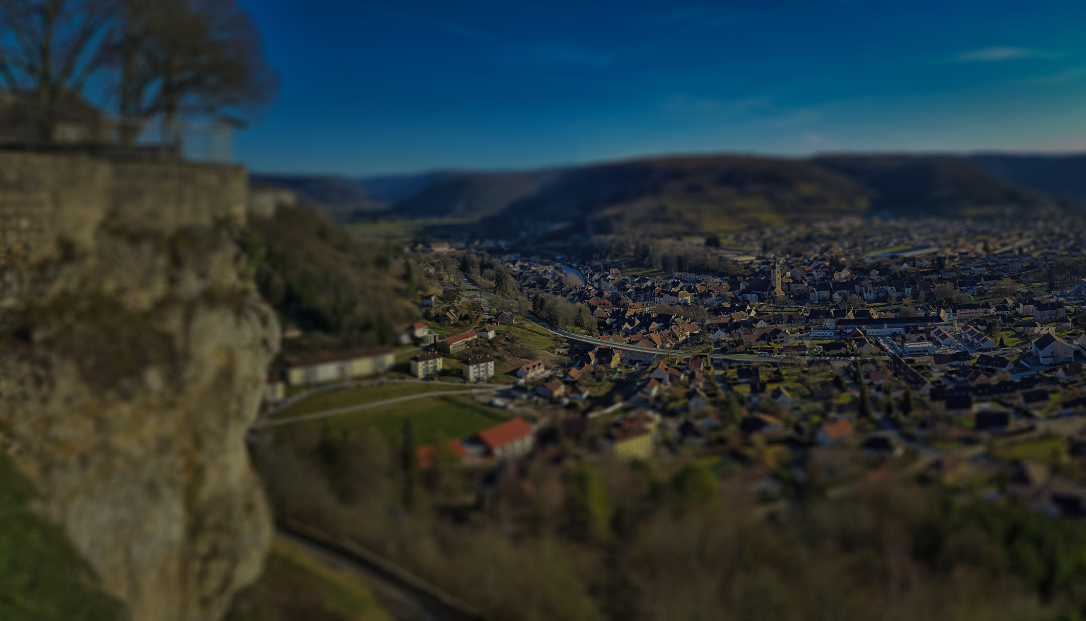 La vallée de la Loue depuis le belvédère du château