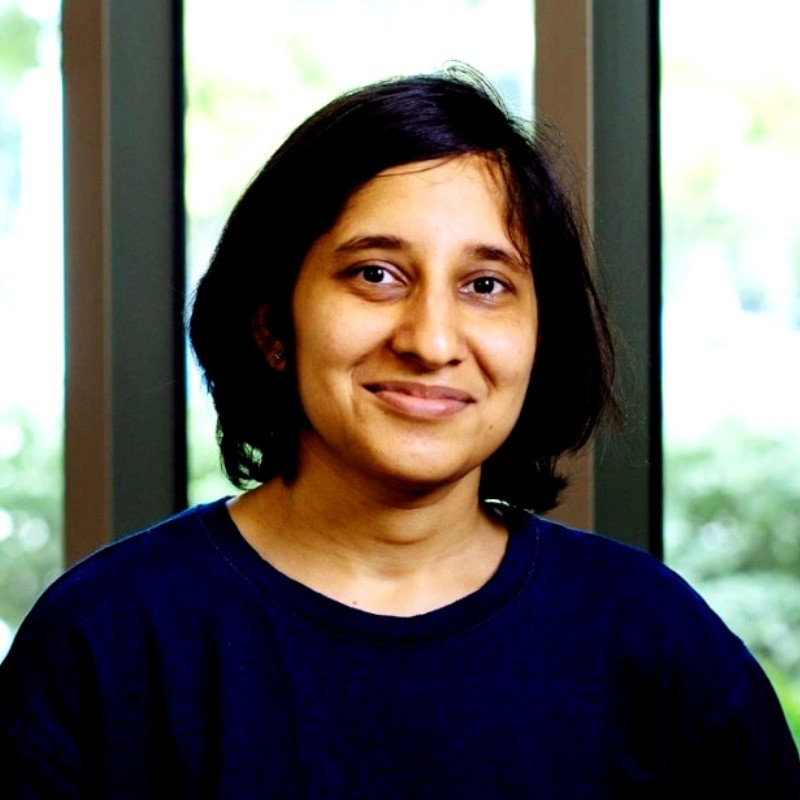 [headshot] image of customer (for an ar/vr)