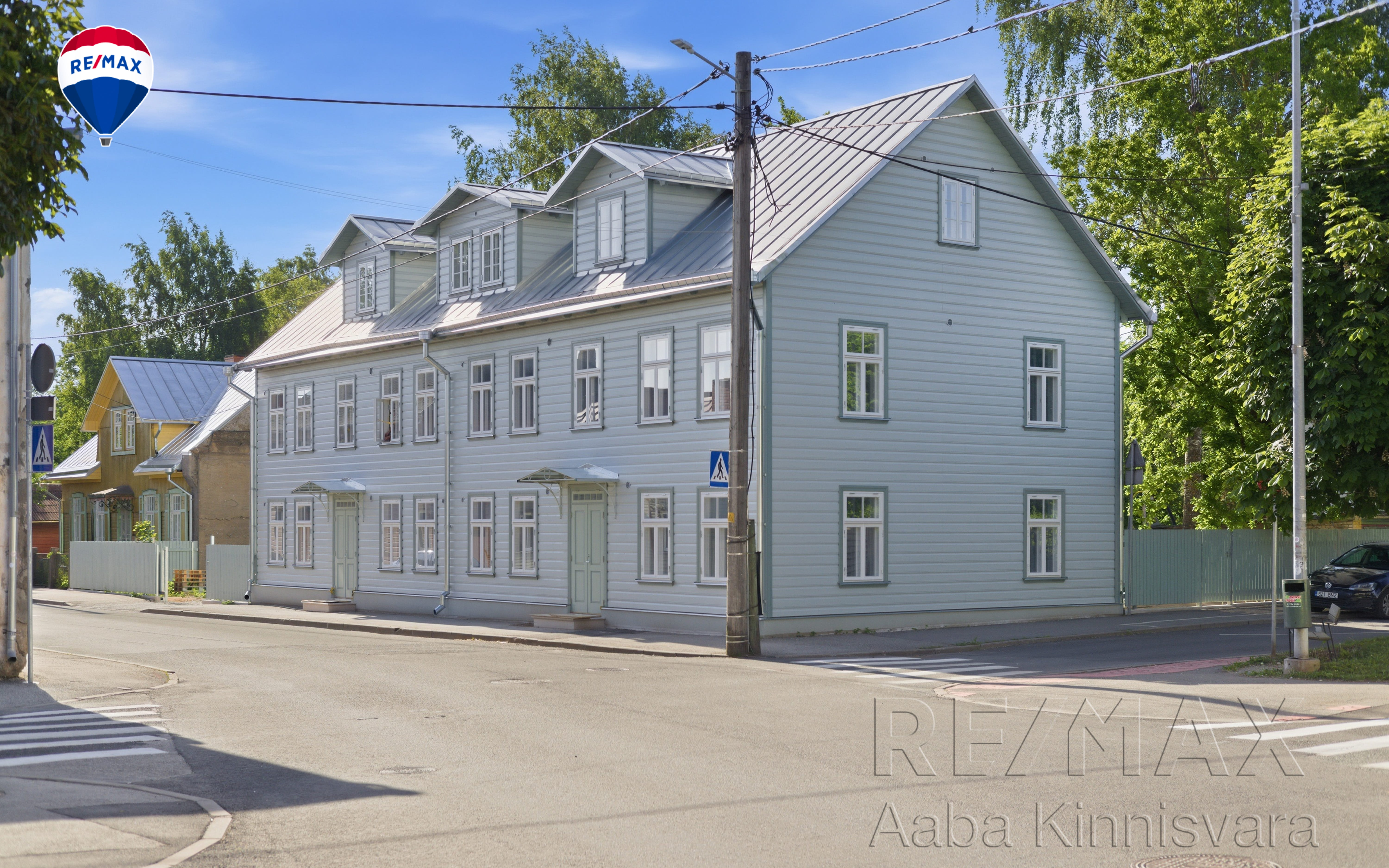 Vaba 13 kortermaja - välivaade kesk ja vaba tänava ristmikult, foto